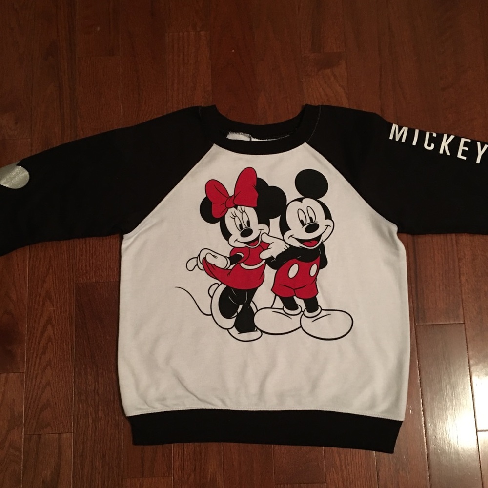 Disney Mickey and Minnie sweatshirt